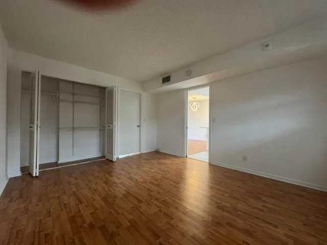 Unit 238 photo 12