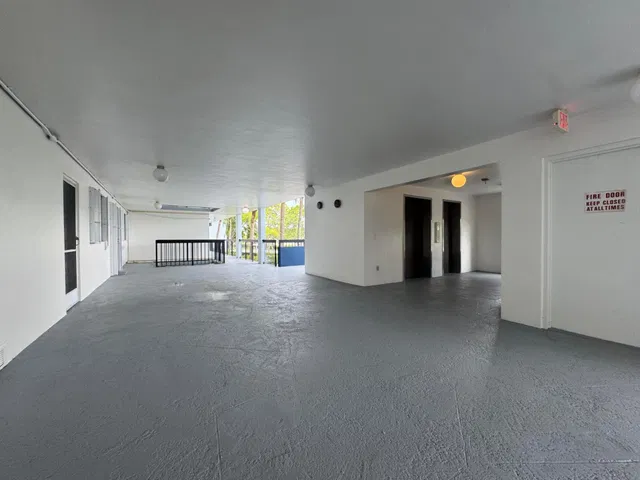 Unit 238 photo 33