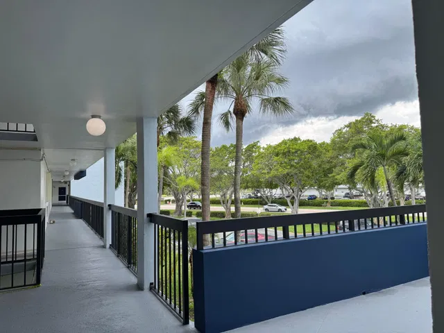 Unit 238 photo 34