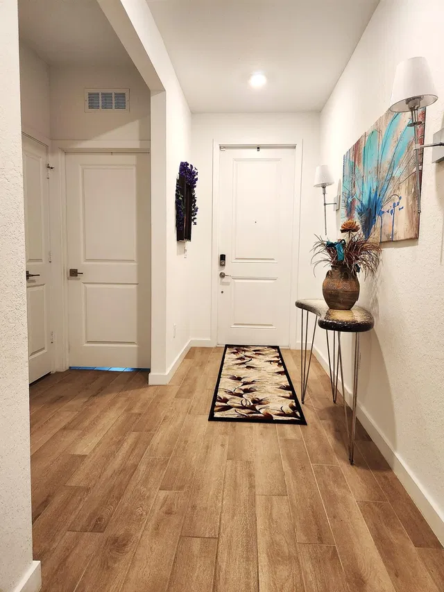 Residence photo 6