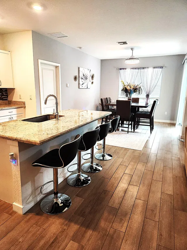Residence photo 10