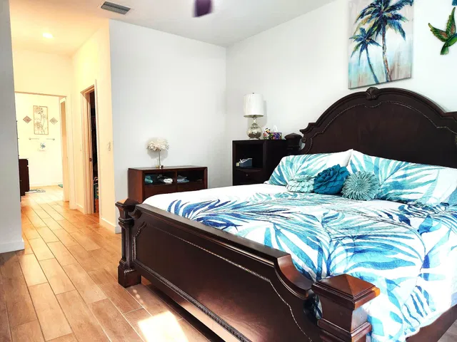 Residence photo 18