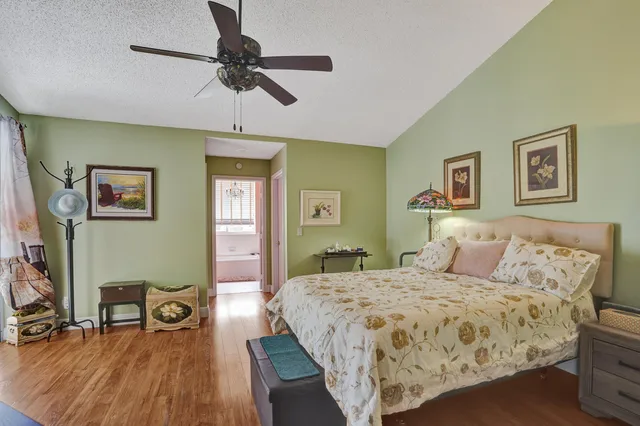  Residence photo 20