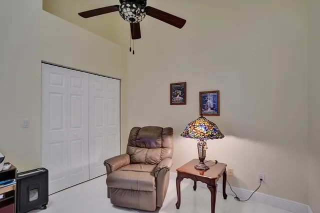  Residence photo 29