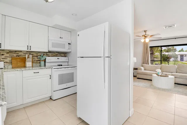  Residence photo 18