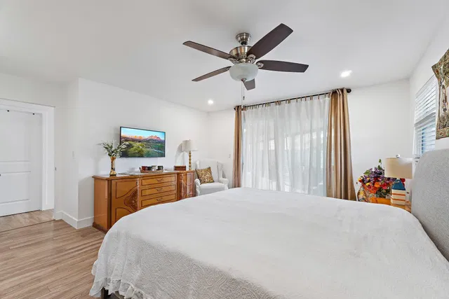 Unit 24b photo 20