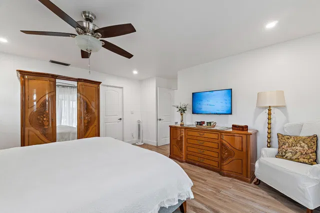 Unit 24b photo 21