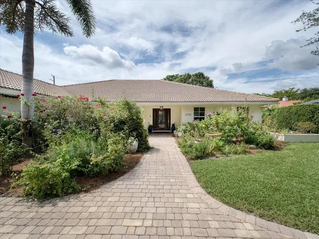 Boca Bath & Tennis Residence photo 3
