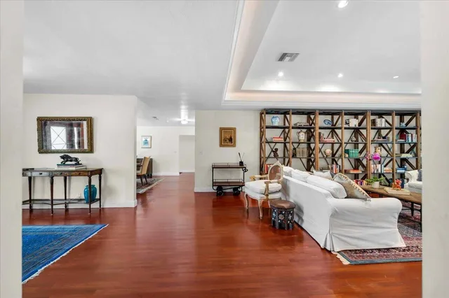 Boca Bath & Tennis Residence photo 9