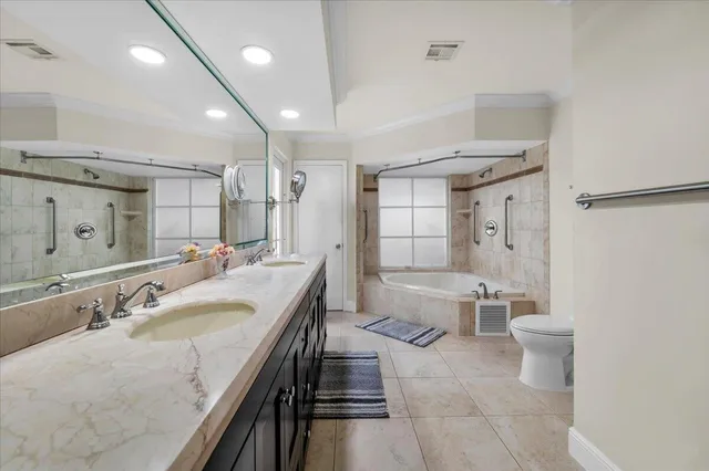 Boca Bath & Tennis Residence photo 36