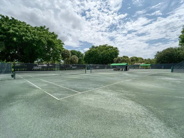 Boca Bath & Tennis Residence photo 102