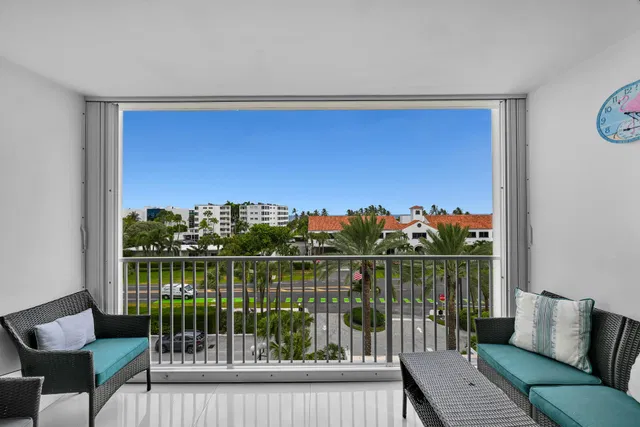 2860 S Ocean Palm Beach Unit 516 photo 6