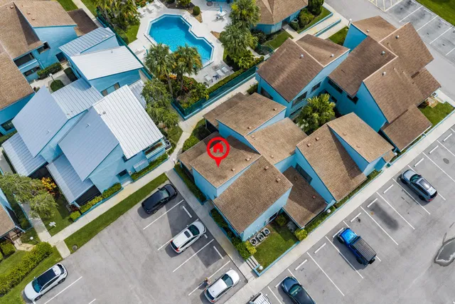 Unit 133 photo 38
