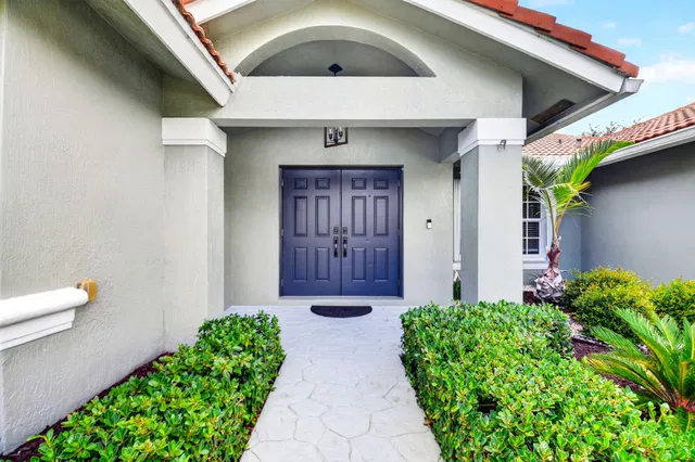 Residence photo 2