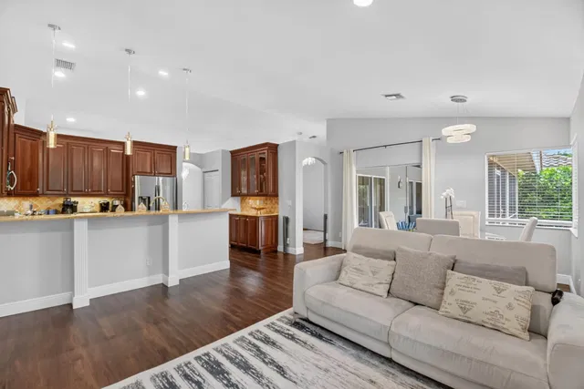 Residence photo 14