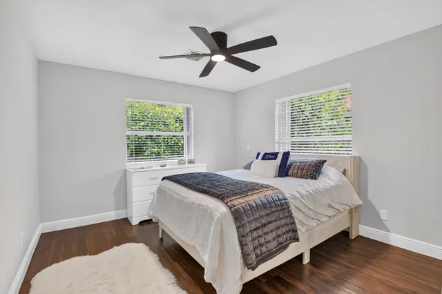 Residence photo 43