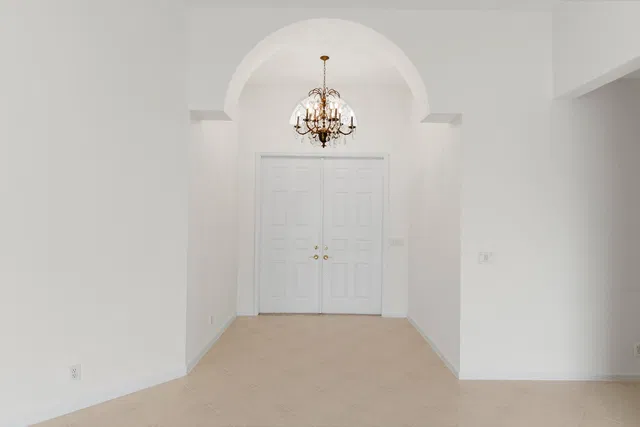 Residence photo 3