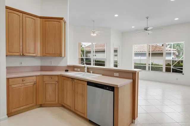 Residence photo 12