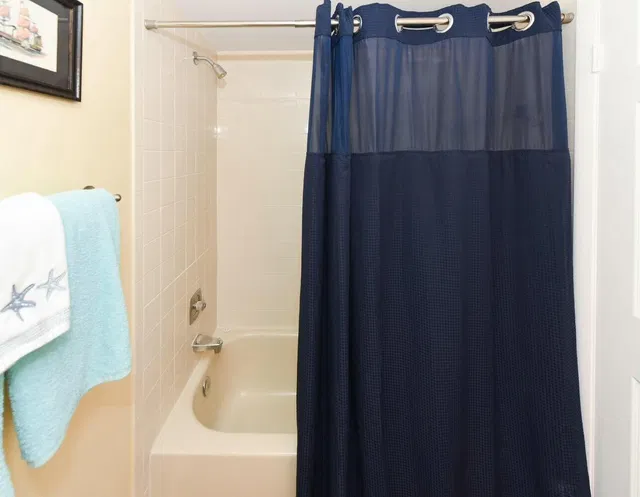 Unit B306 photo 24
