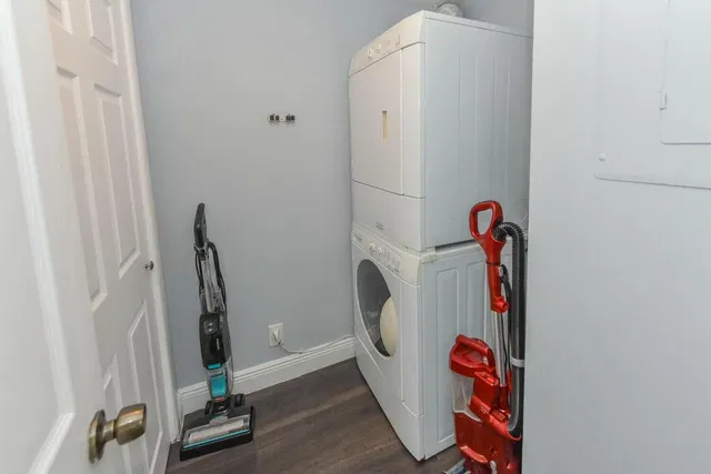 Unit B306 photo 26
