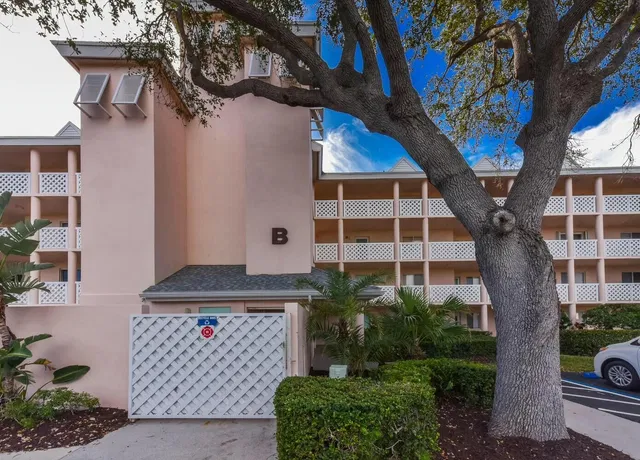 Unit B306 photo 27