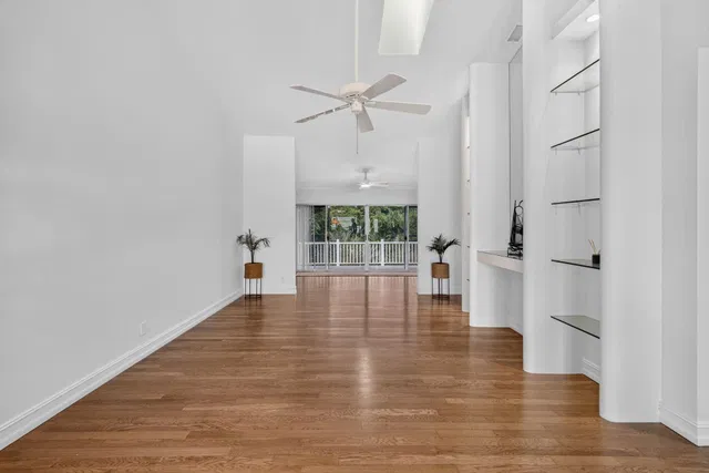Residence photo 6
