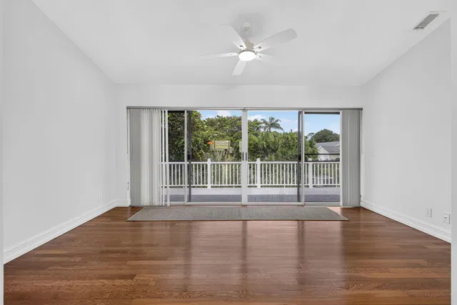 Residence photo 15