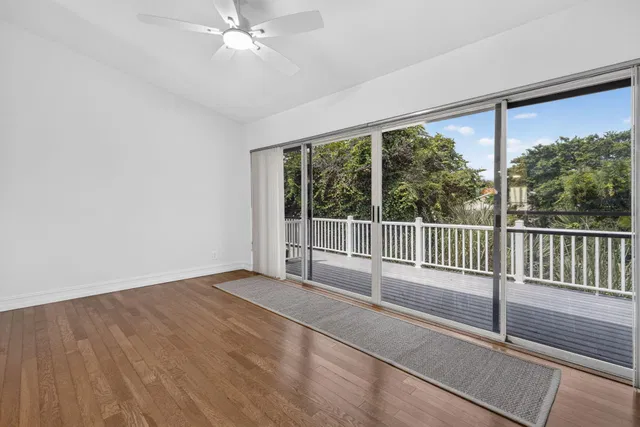 Residence photo 25