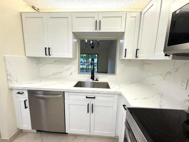 Unit 205 photo 5