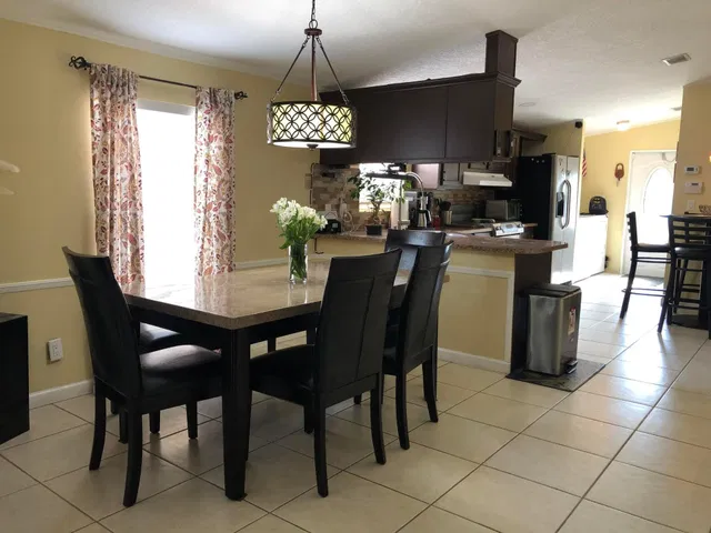 Residence photo 9
