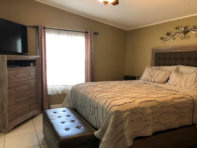 Residence photo 12