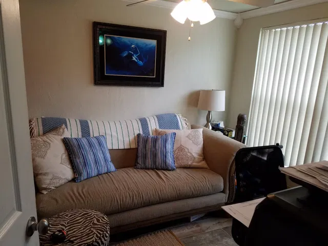 Residence photo 8