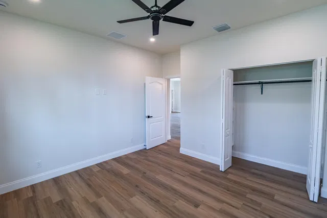 Residence photo 2