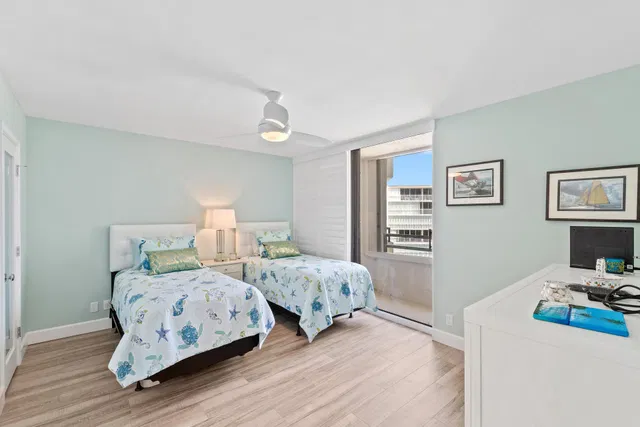 South Palm Beach Unit 706 photo 23