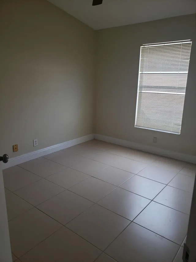 Residence photo 15