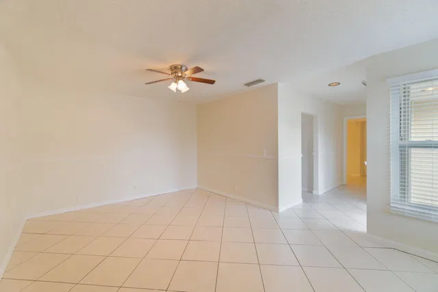 Residence photo 19