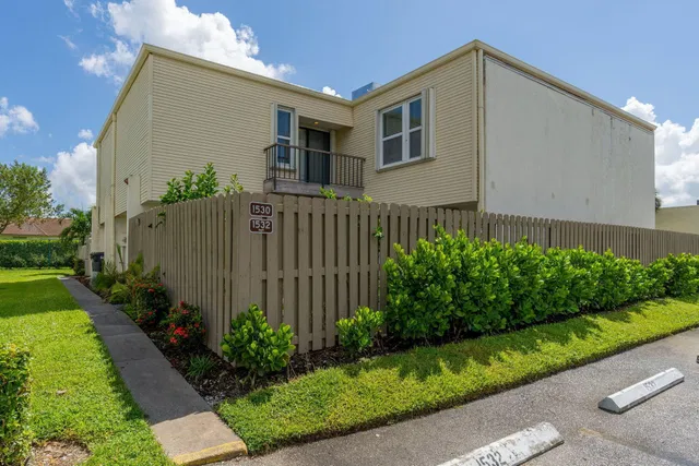 Residence photo 20