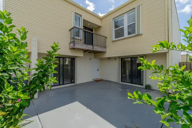 Residence photo 23