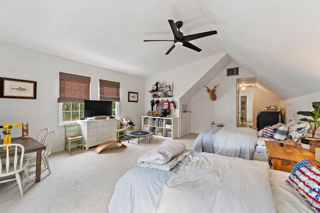 Residence photo 49