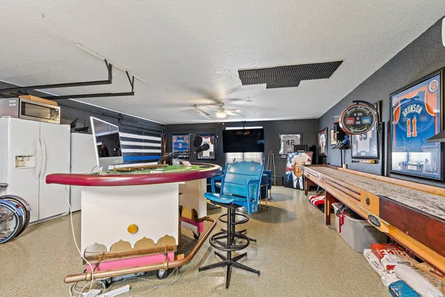 Residence photo 62