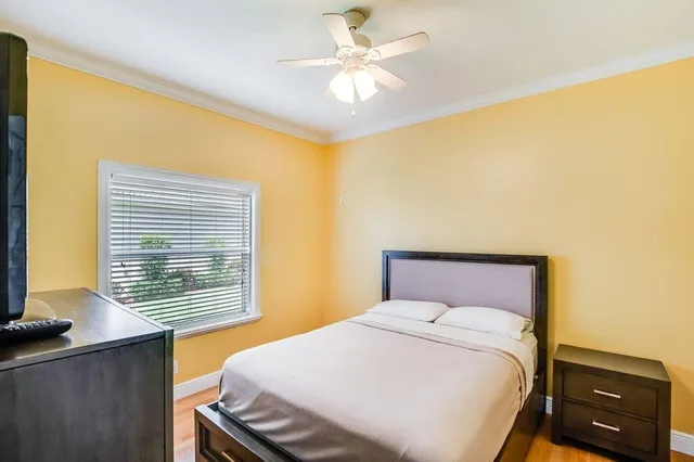 Residence photo 18