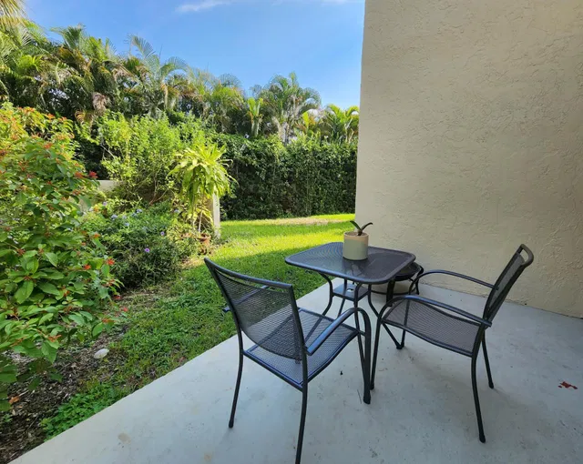  Residence photo 9