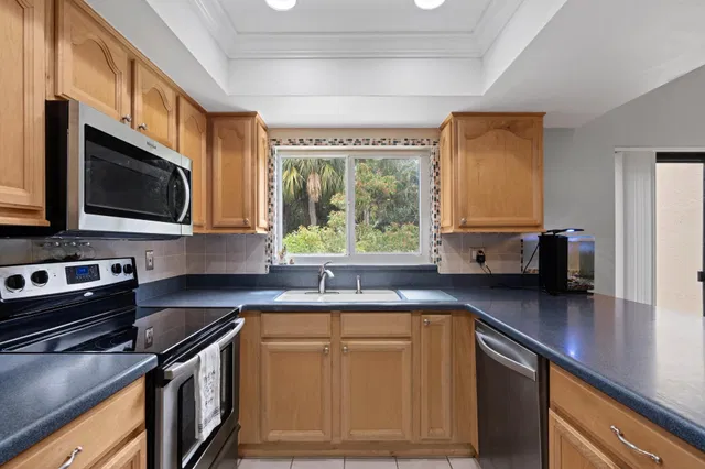  Residence photo 11