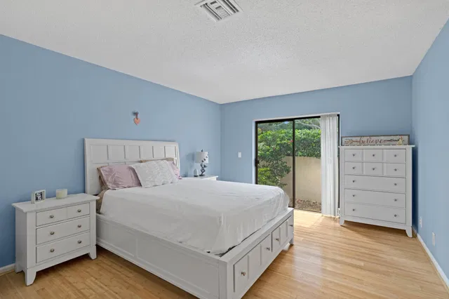  Residence photo 14