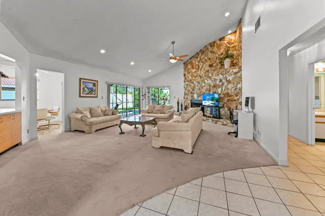 Residence photo 10