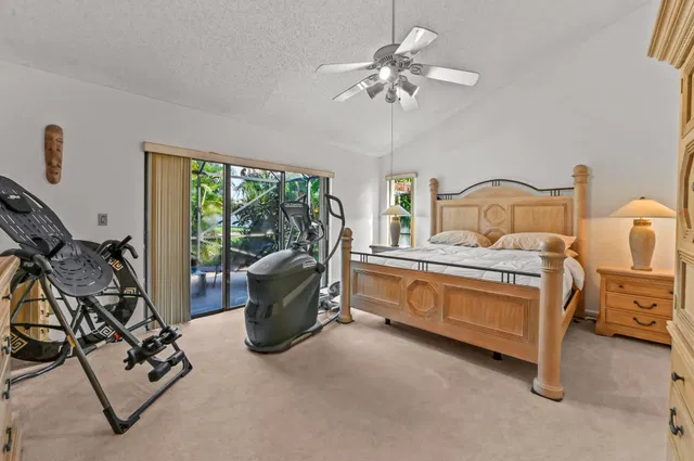 Residence photo 19