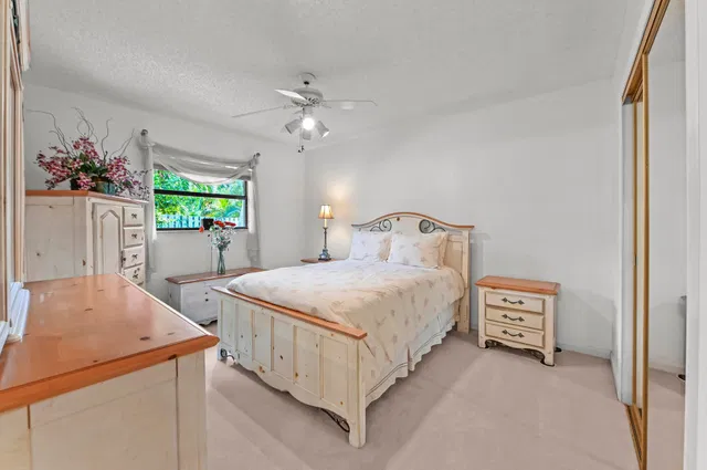 Residence photo 24