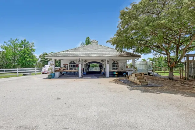 Palm Beach Point Residence photo 6