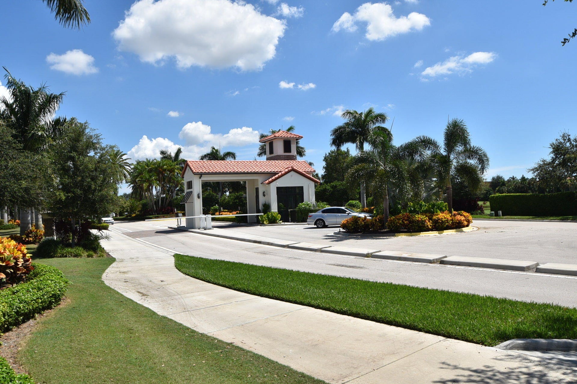 Unit 5502 photo 150