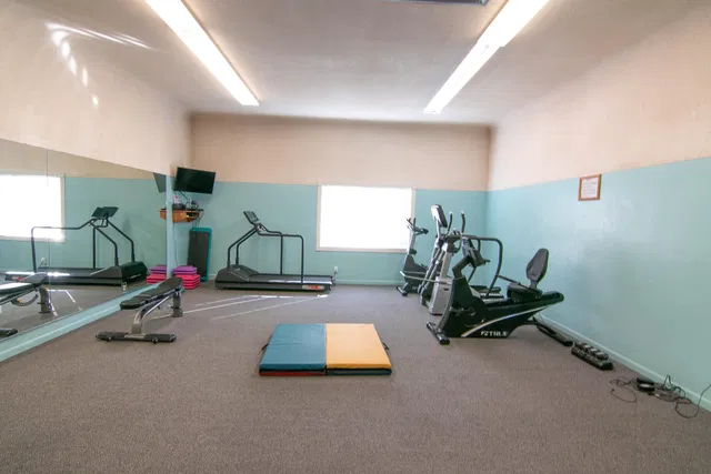 Unit 208 photo 19